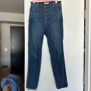 Madewell curvy roadtripper jeans, size 27 curvy, button detailing, super stretch